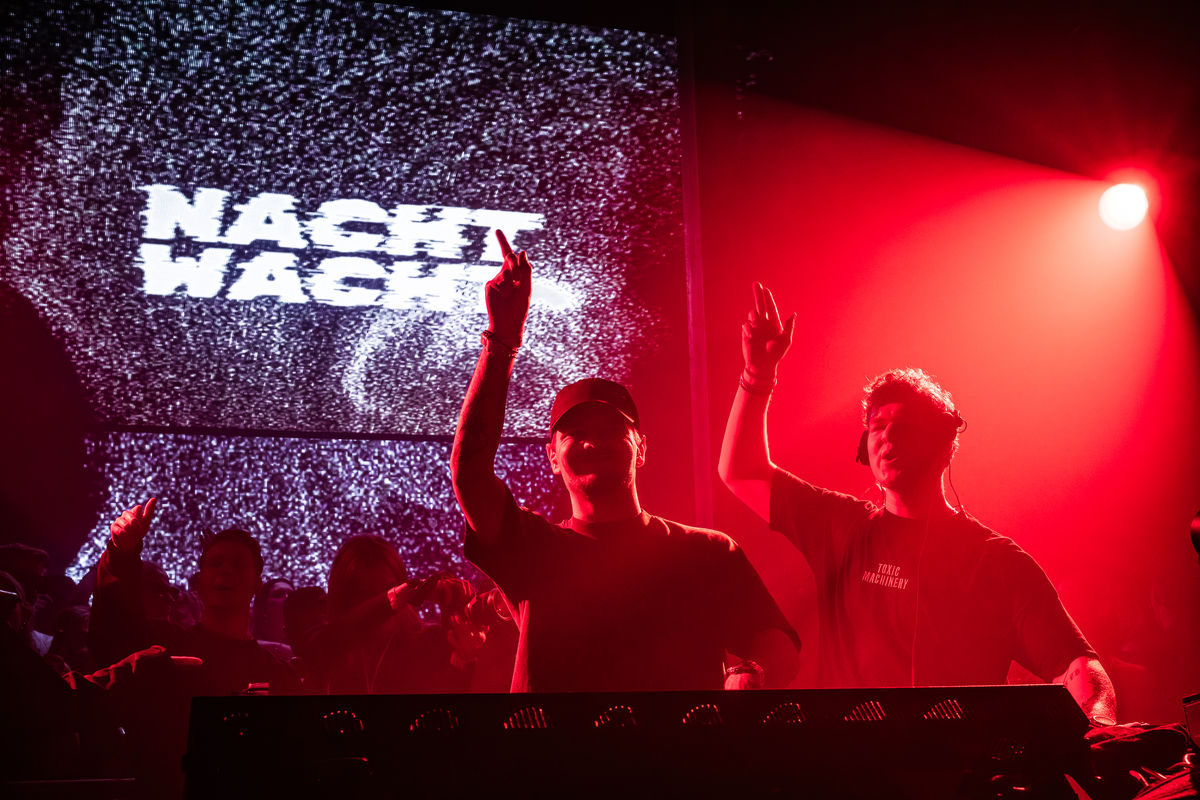 Loading... just a sec